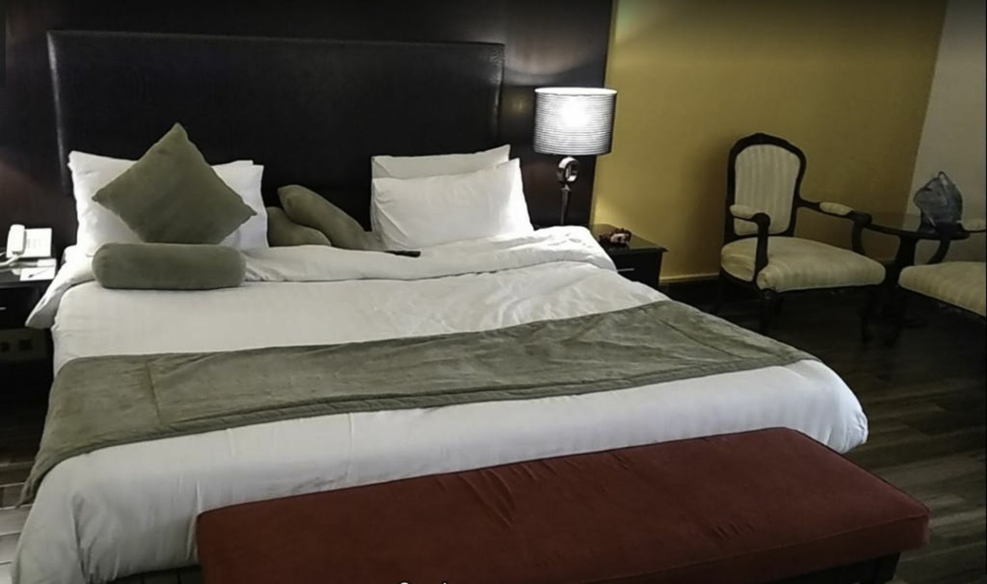 Smart Hotel Lahore Bagian luar foto